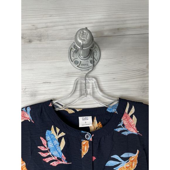 Croft & Barrow Blouse Womens Small Navy Leaf Print Button Front 3/4 Sleeve - Picture 2 of 10